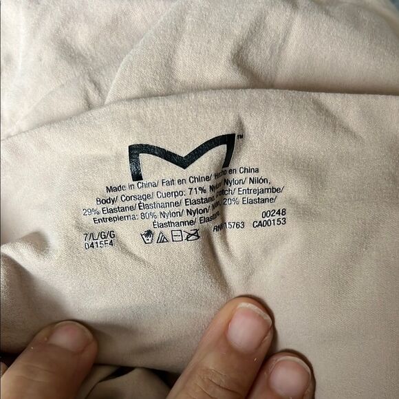 maidenform Shapewear - Picture 3 of 3